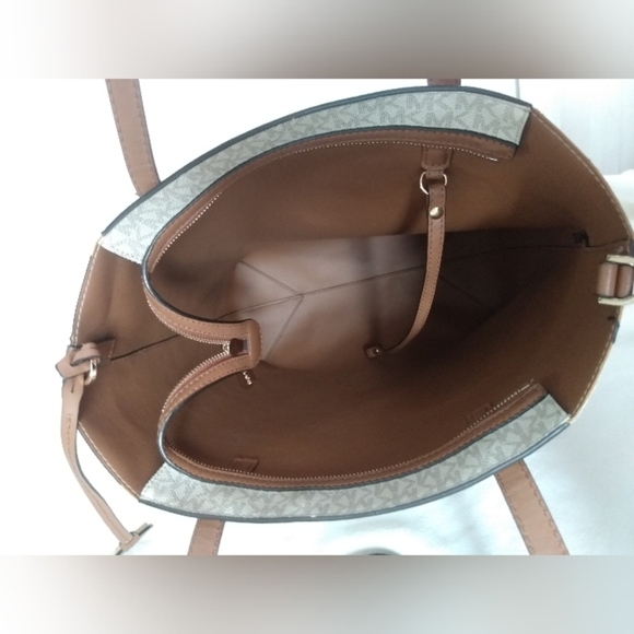 Michael kors Hayley Large Tote bag purse - Picture 4 of 8